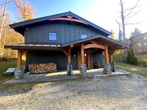 Charming Stratton Ski House Walk to Slopes